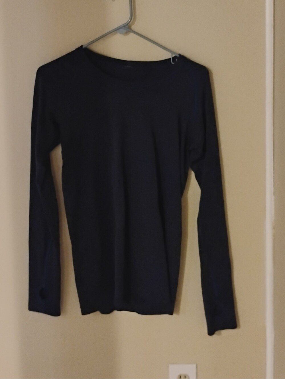 Lululemon Women's Swiftly Tech Long Sleeve Athletic Top Navy Blue Sz 8